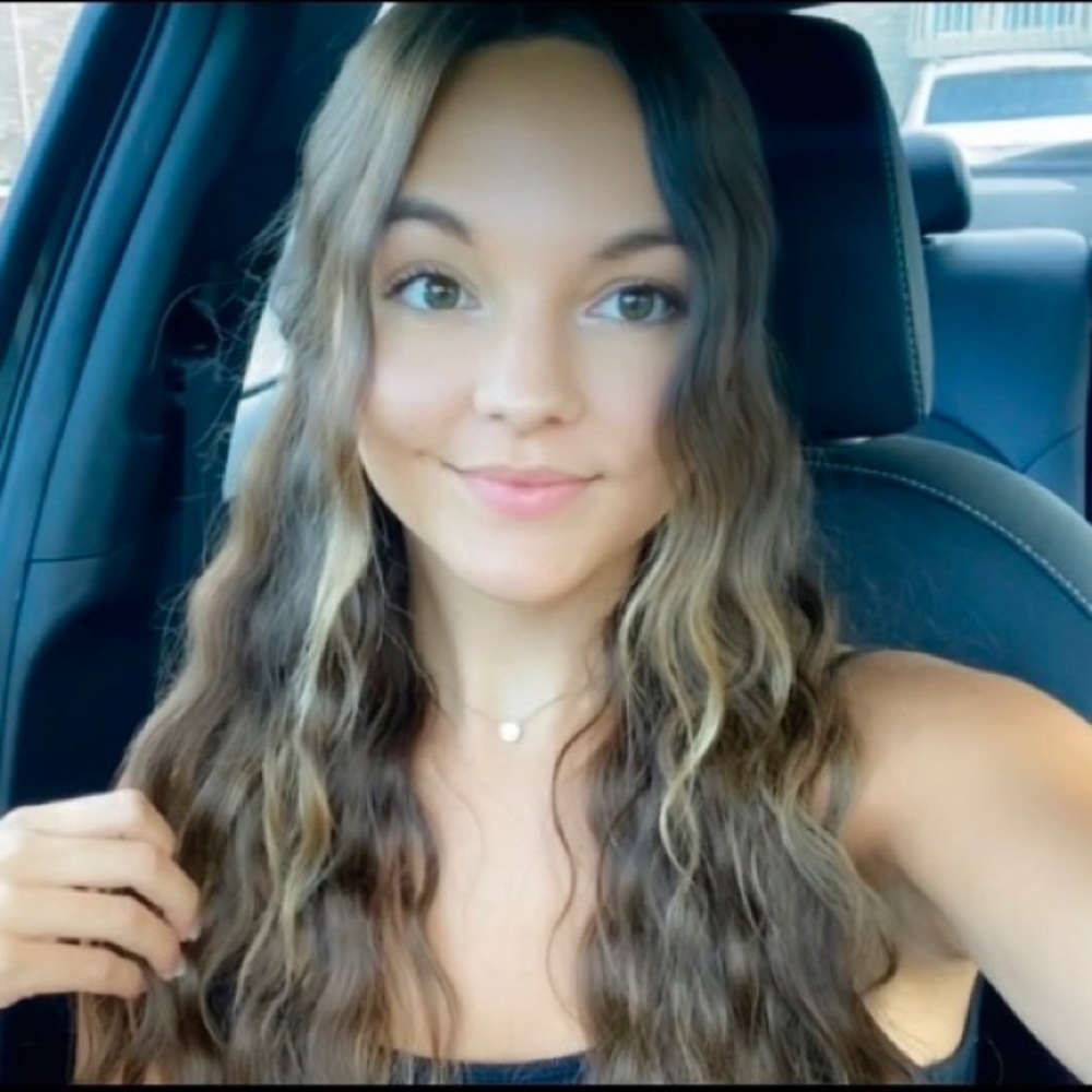 Meet your Posher, Mackenzie